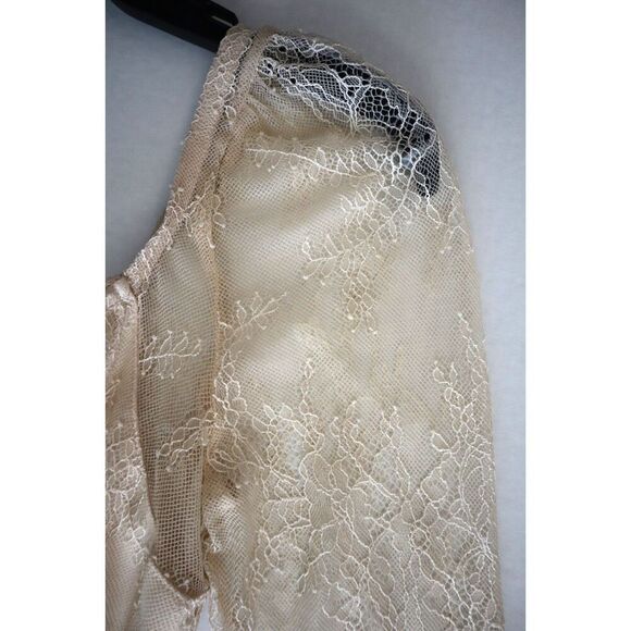 Glamorous x Urban Outfitters Women's Sz 6 Ivory Semi-Sheer Lace L/S Romper - Picture 7 of 13